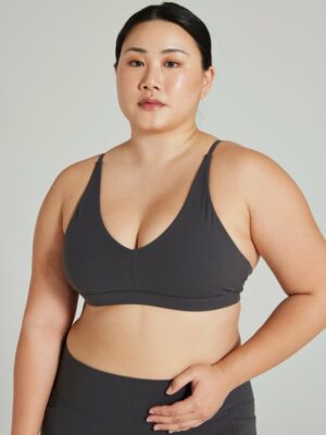 V Plunge Bra 2.0 in Stepper
